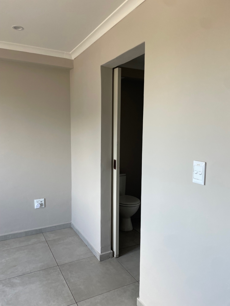 3 Bedroom Property for Sale in Parklands East Western Cape